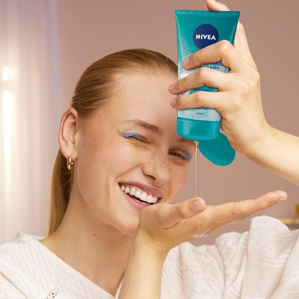 NIVEA GEL SCRUB QUOTIDIANO CLEAN DEEPER - 150 ML